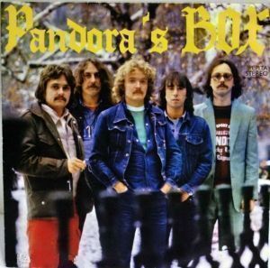 Cover of Halalkatlan / A Bolond