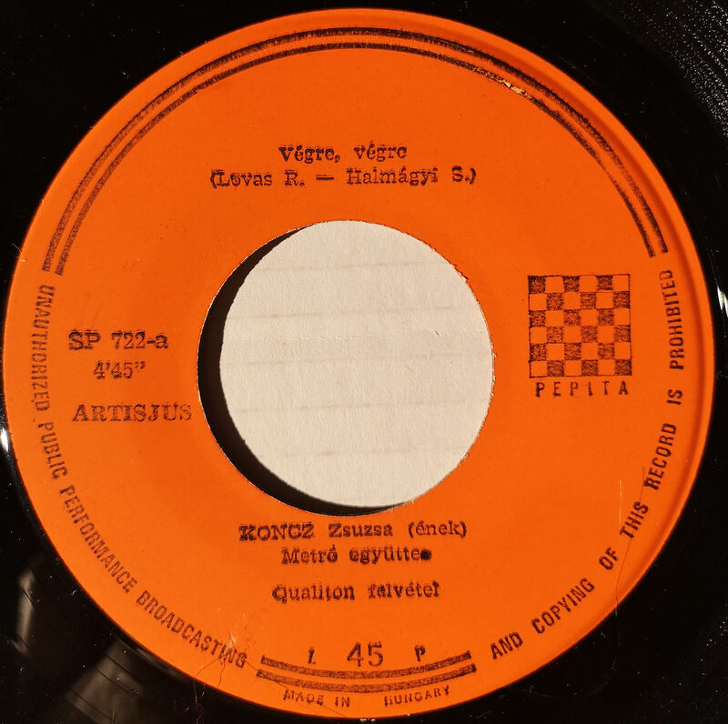 Cover of Vegre,vegre / Zoldszemu Srac