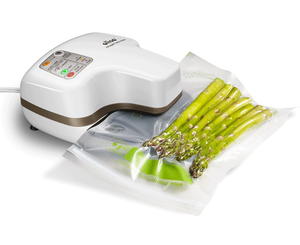Oliso PRO-1000 Vacuum Sealer Starter Kit Giveaway