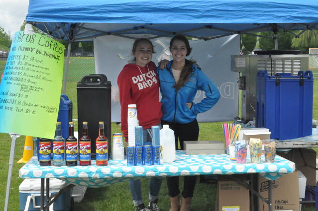 Southridge Highschool Students help raise money for TVLAX by selling chips and drinks at the Big Town Hero booth.
