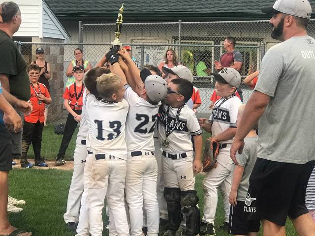 Hamburg Dawgs 10u Black