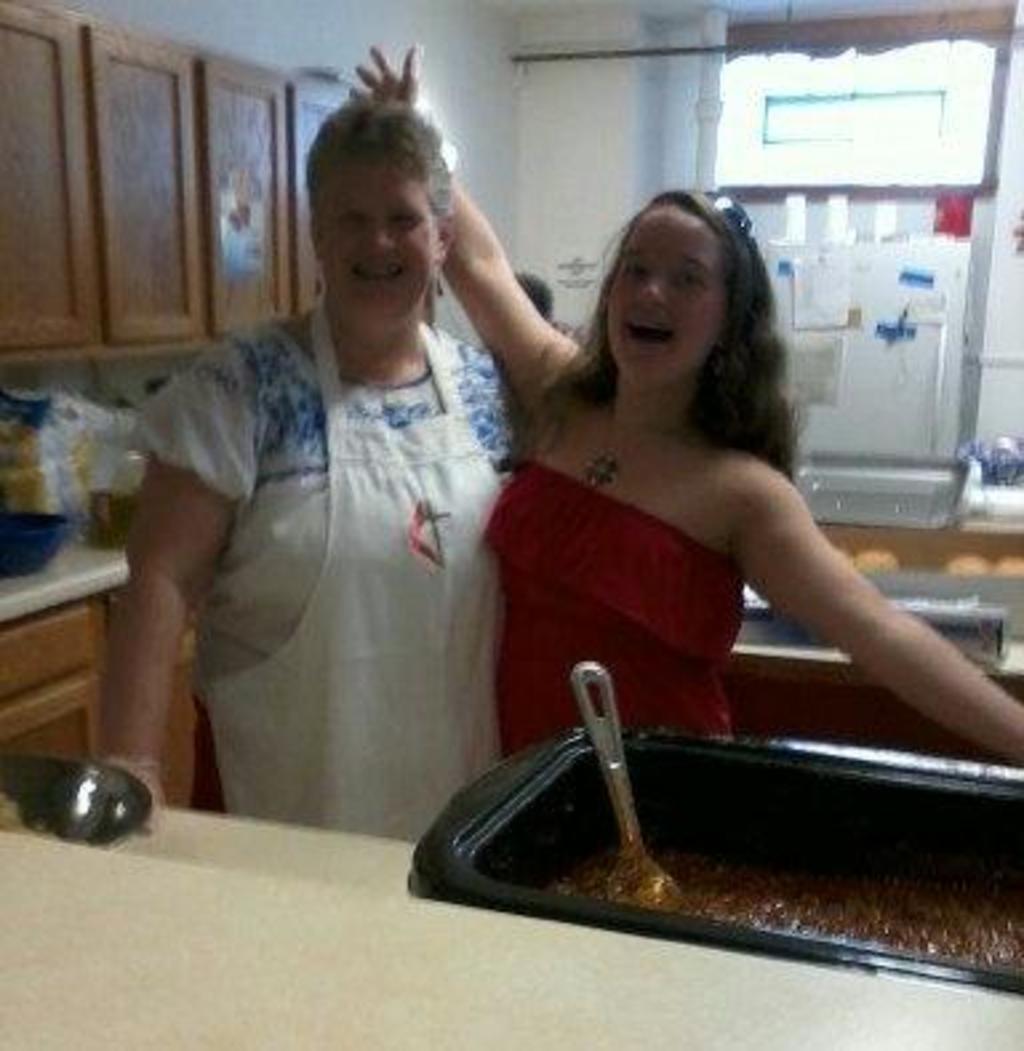 Cathy Schuyler & Carrie Edwards helped serve sloppy joes