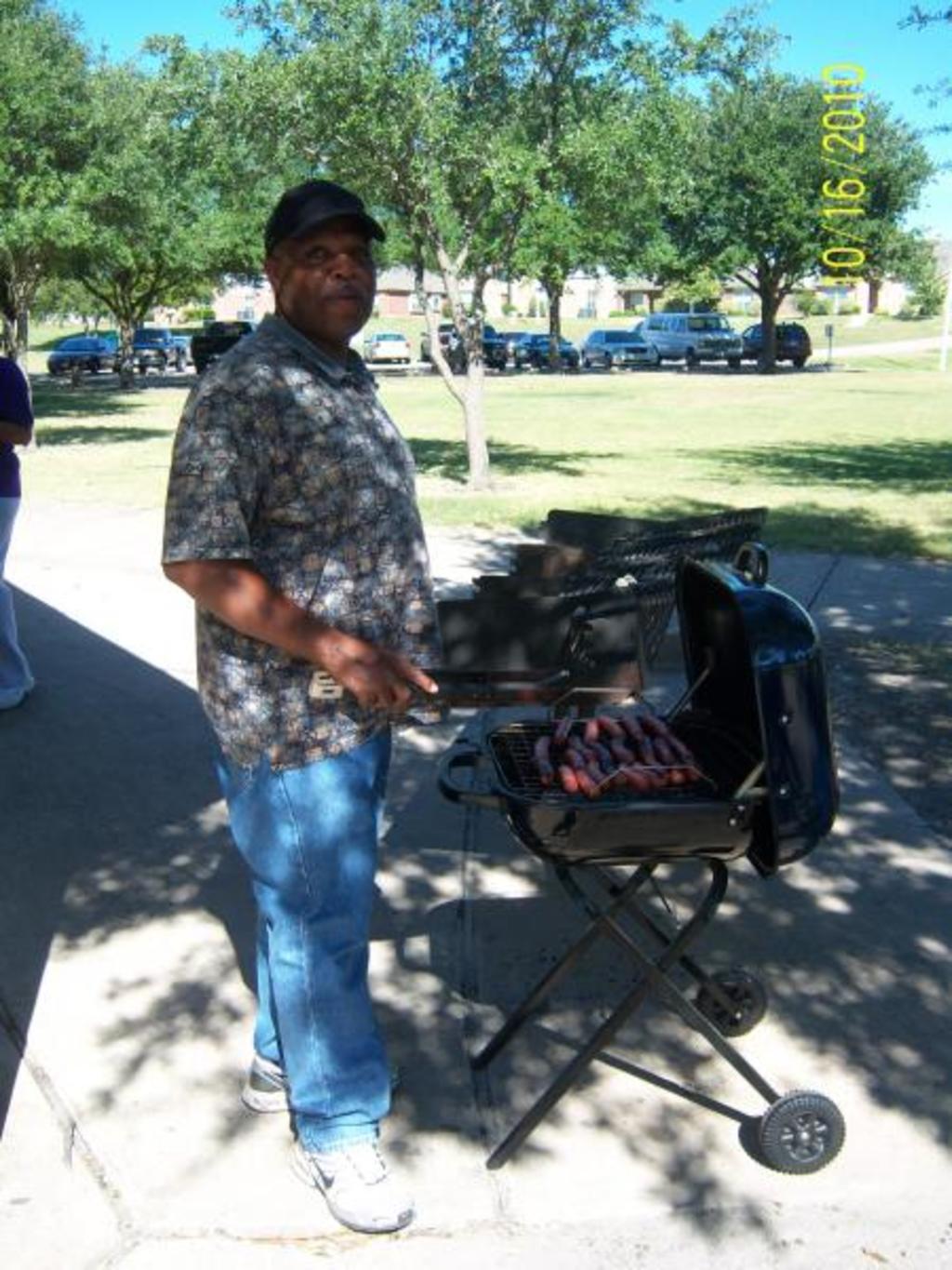 Pastor Robertson on Grill Watch! Smokin'
