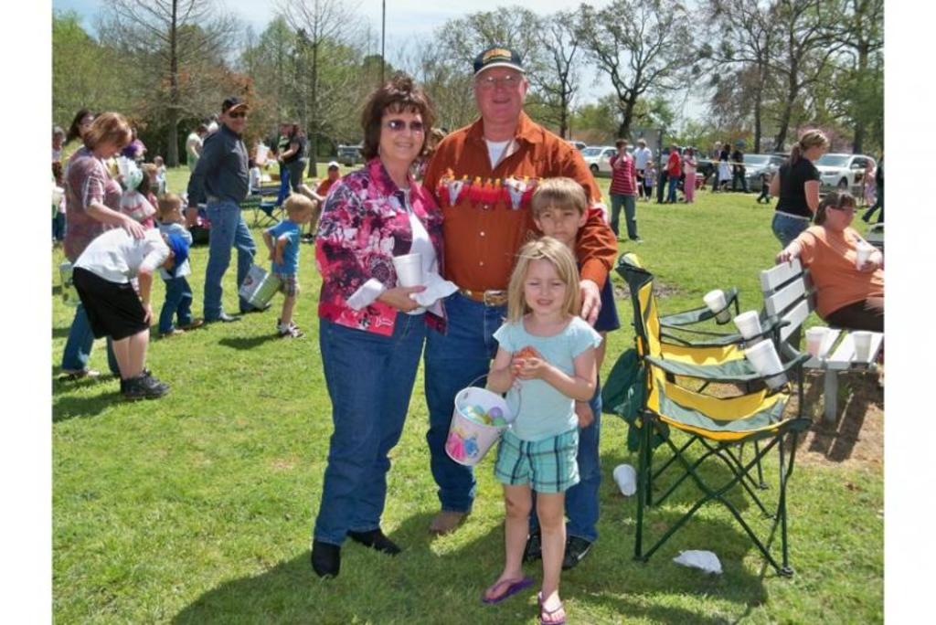 Benny & Kitty Mays & grandchildren
