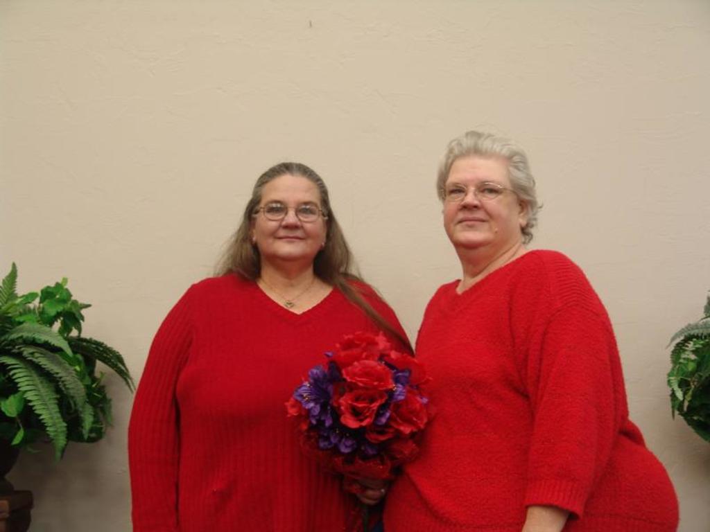 Lisa Bartling & Sister