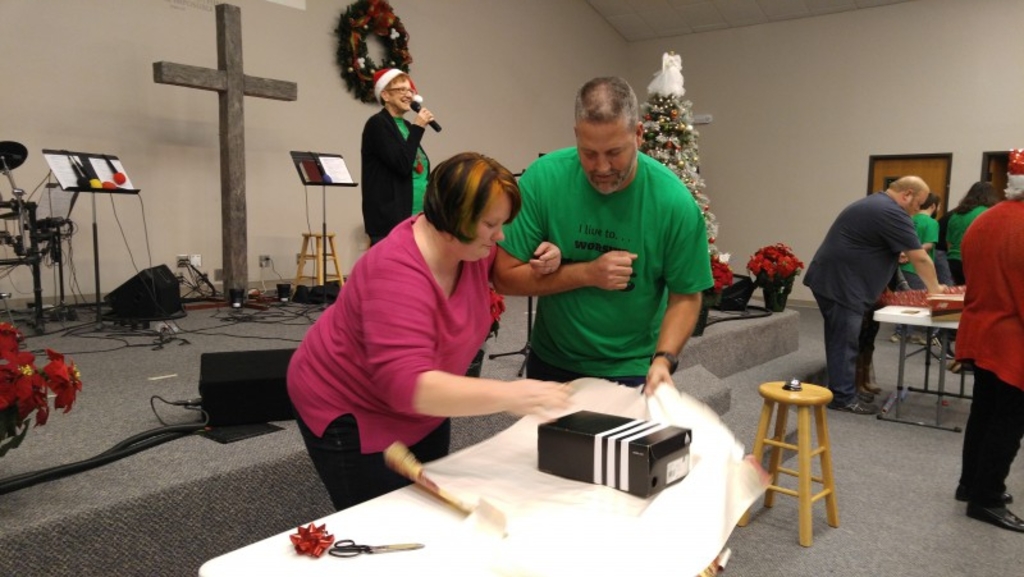 Christmas Fellowship - Gift Wrap 1
