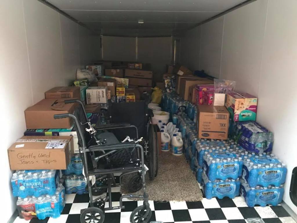 Everything loaded and on Its way to Nederland TX (near Port Arthur)