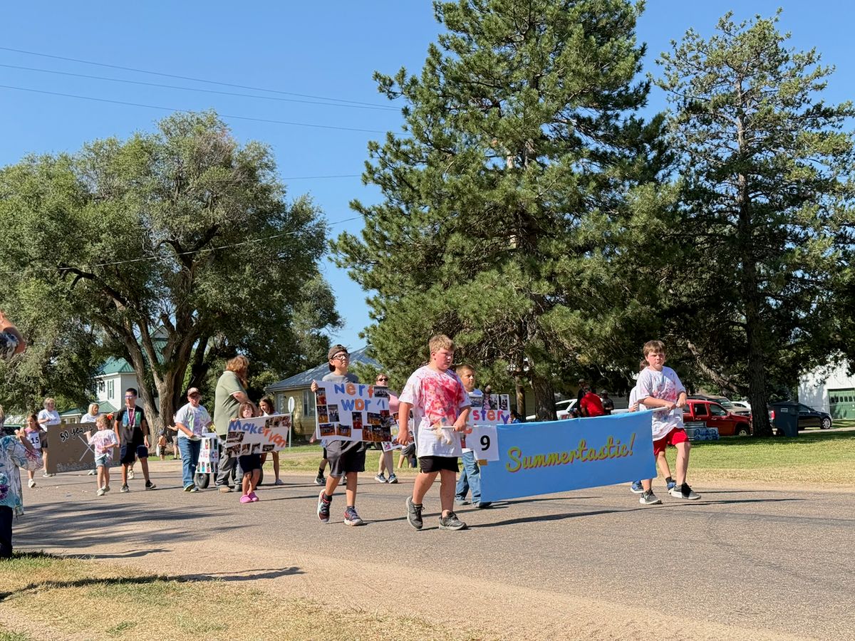 Parade Entry: Summertastic: a children's summer program. Director Sara S
