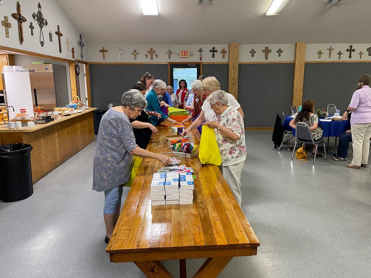 Mission Project – assembling the hygiene kits for the girls at the Jerri Savuto Girls Center.