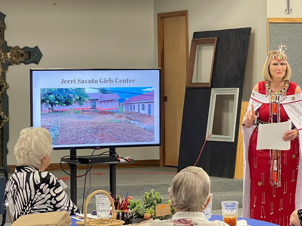 Cynthia Rives’s presentation: “Happy Dancing with the Jerri Savuto Girls”