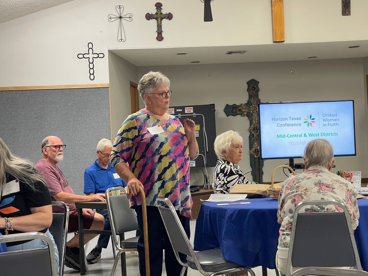 Nancy Brown, UWFaith MCW District Nominations Chair & FUMC De Leon UWFaith Vice President, leads the opening prayer.