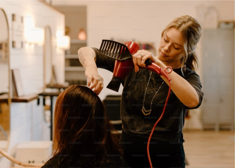 The Best Salon Booking Software in 2026 (Honest Pricing, Real Trade-Offs)