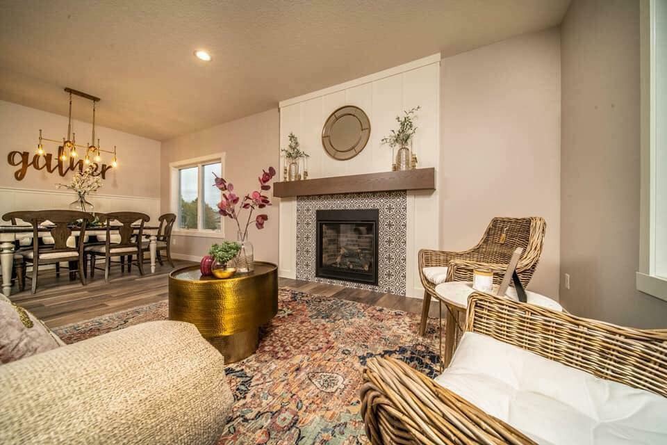 Venture Interior House.jpg