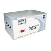 Estabilizador Elise FES-10 Fase, Sólido, 1.0kVA, 220V, 4 tomas a 220V, 1 toma a 110V.