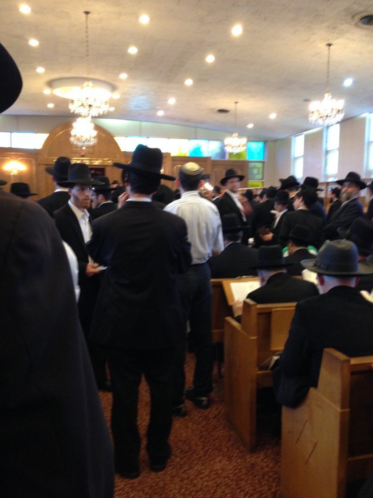 When I came in, the place was packed. It was practically standing-room only.