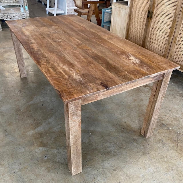 Furniture Store Dallas, TX Nadeau Unique & Affordable.