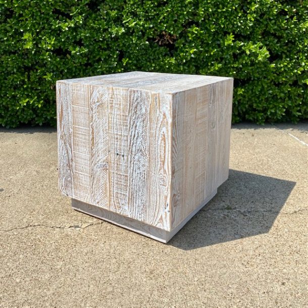 Furniture Store Dallas, TX Nadeau Unique & Affordable.