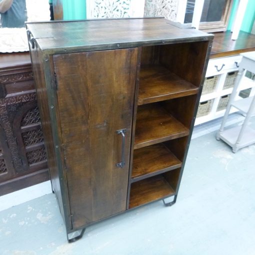 Iron And Wood Nadeau Houston