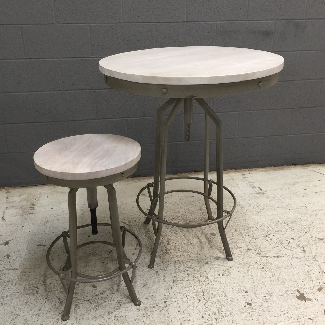 Bar Stool Nadeau Nashville