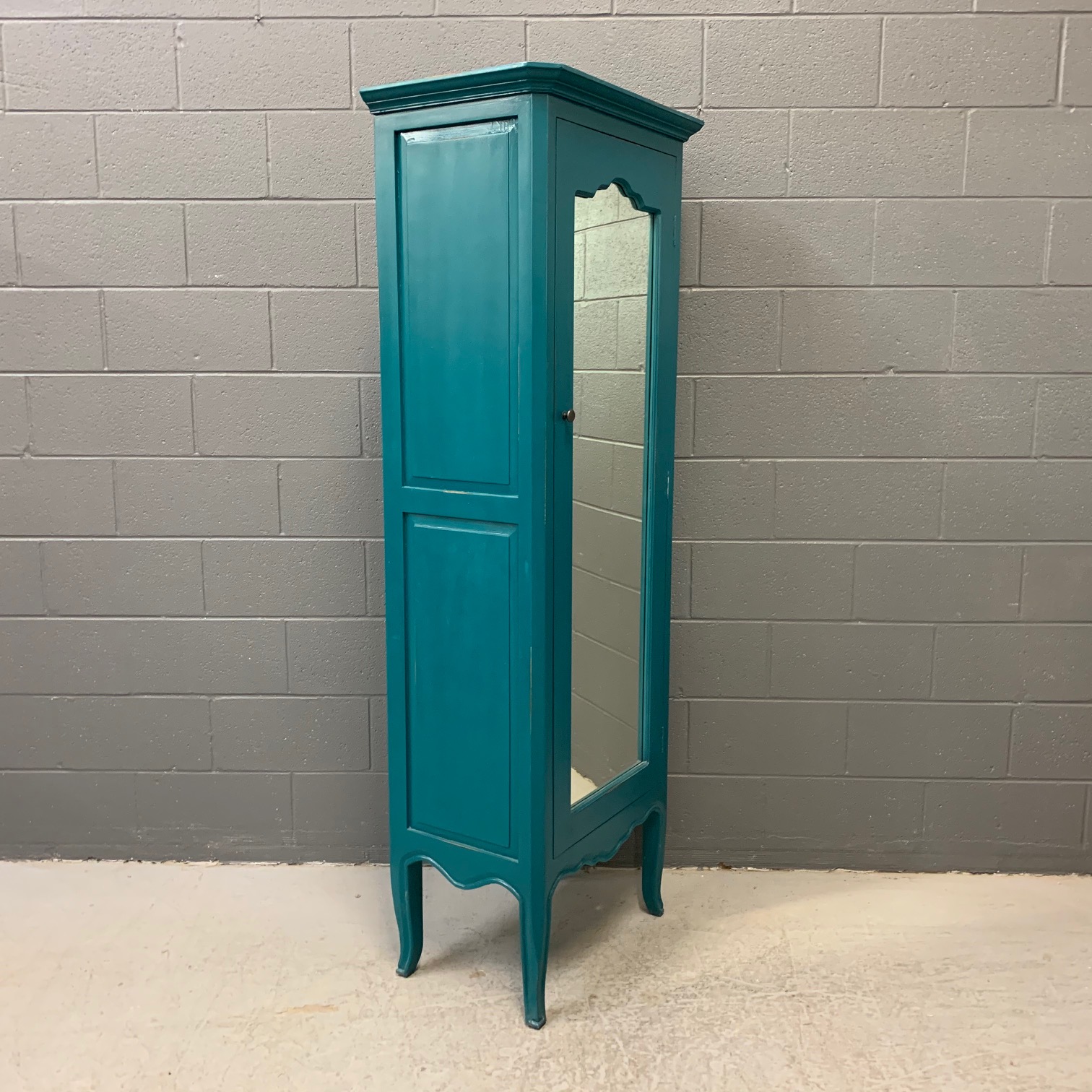 Single Door Mirrored Nadeau Nashville