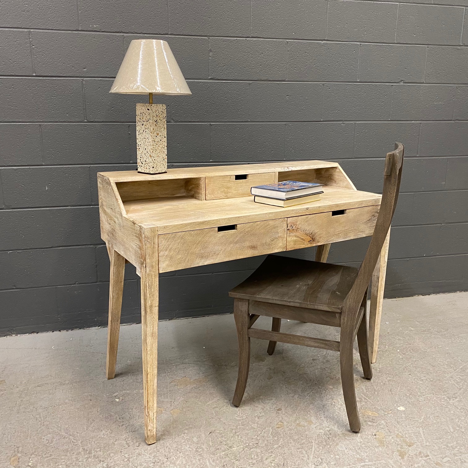 Desks Nadeau Nashville