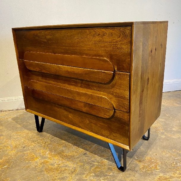 Furniture Store Austin, TX Nadeau Unique & Affordable.