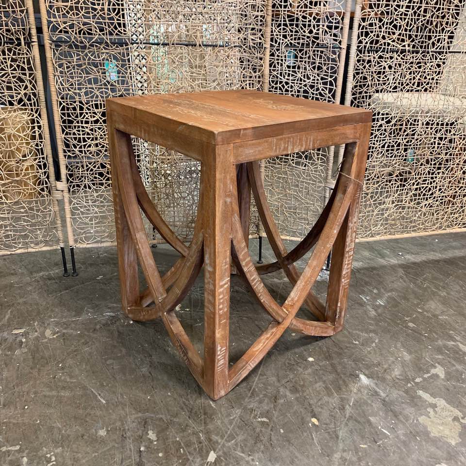 U Shape End Table Nadeau Memphis