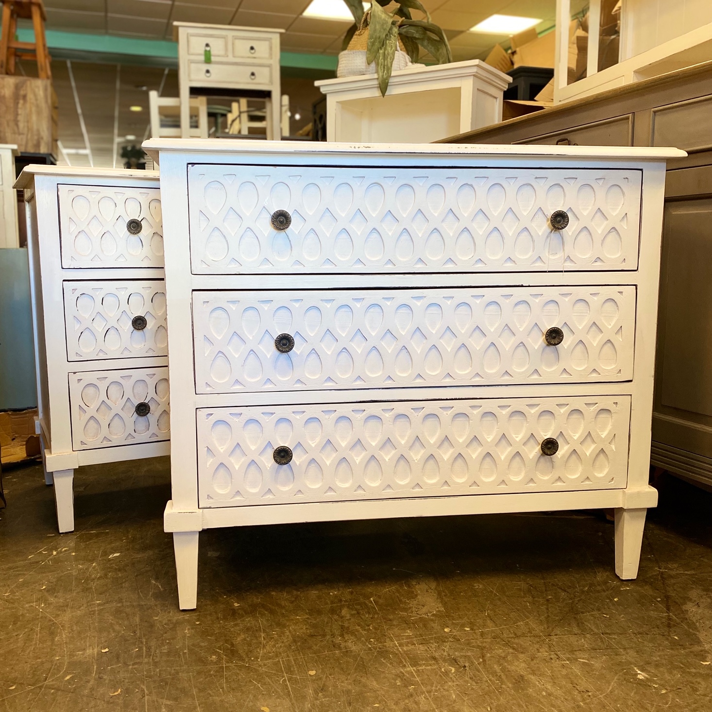 Scroll Dresser Nadeau Memphis