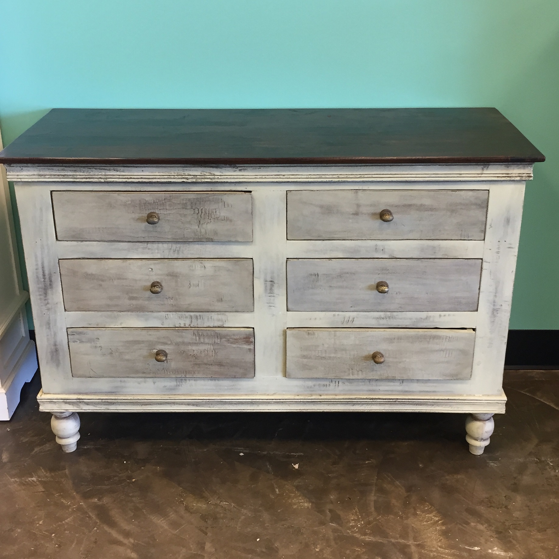 Bachelor Dresser Nadeau Memphis