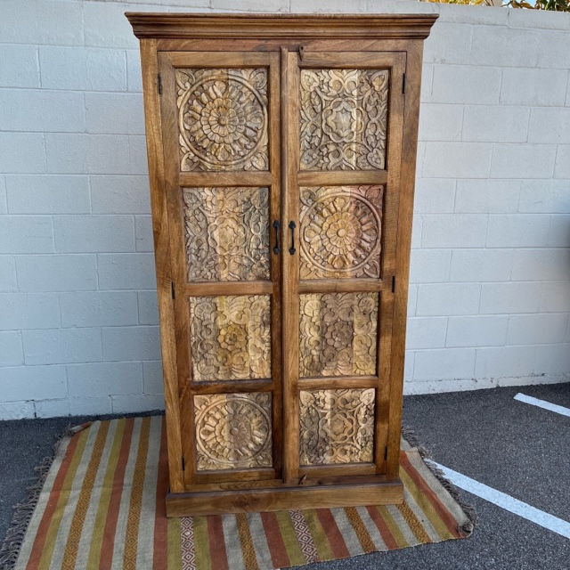 Furniture Store Memphis, TN Nadeau Unique & Affordable.