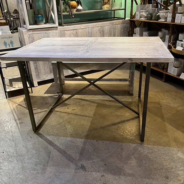 Furniture Store Cincinnati, OH Nadeau Unique & Affordable.