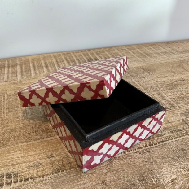 Furniture Store Knoxville, TN Nadeau Unique & Affordable.