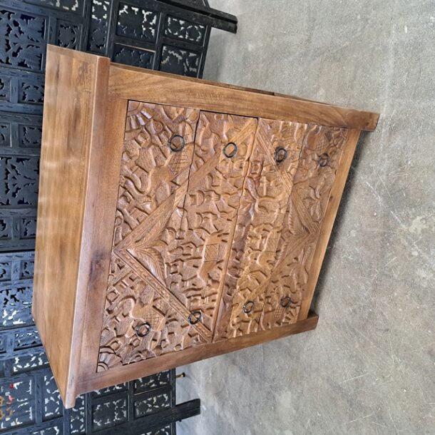 Furniture Store Pittsburgh, PA Nadeau Unique & Affordable.