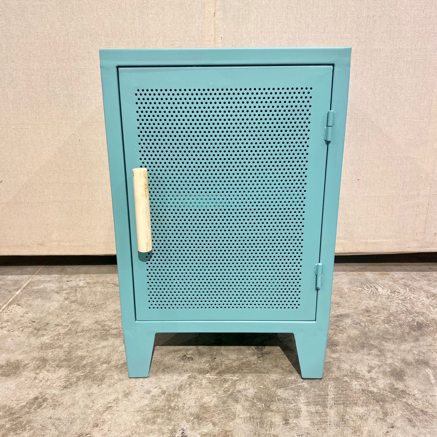 Furniture Store Savannah, GA Nadeau Unique & Affordable.