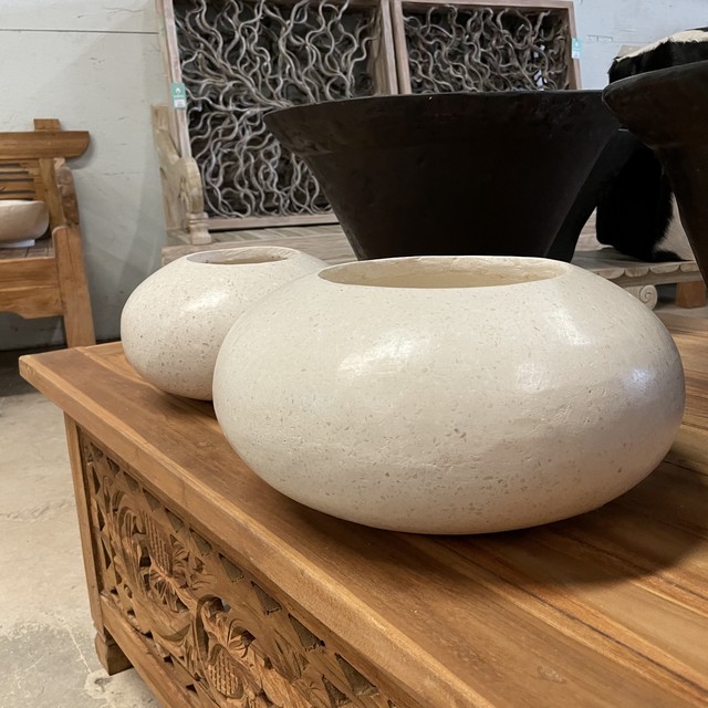 Large Round Vase Nadeau Miami