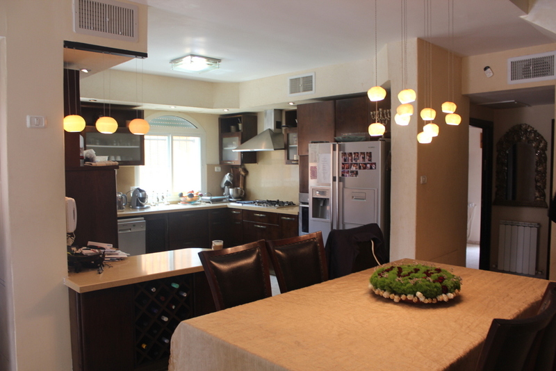 F82ea197cd5a443cbcc82441a9be68a4