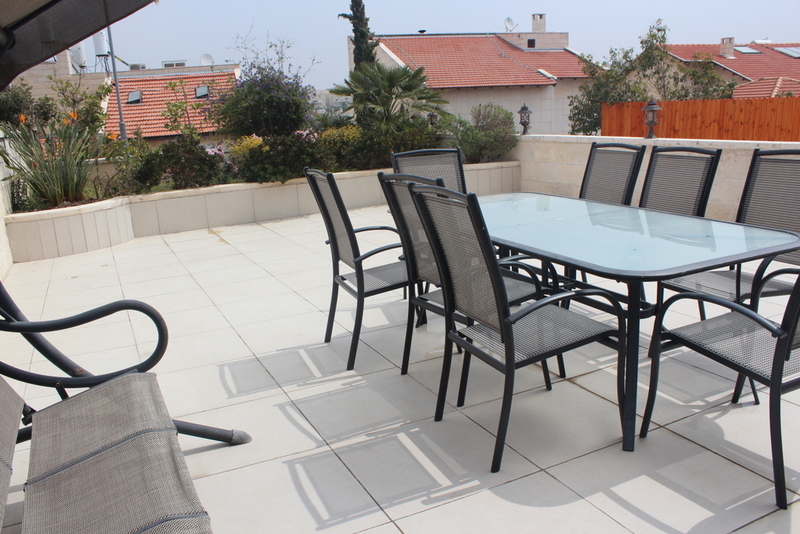 8b8bae8f4f88d901e16f3bc9bf08c993