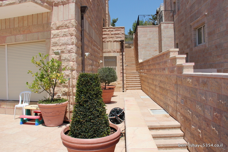 856d624b3762cd4fbb44742b559a08fb