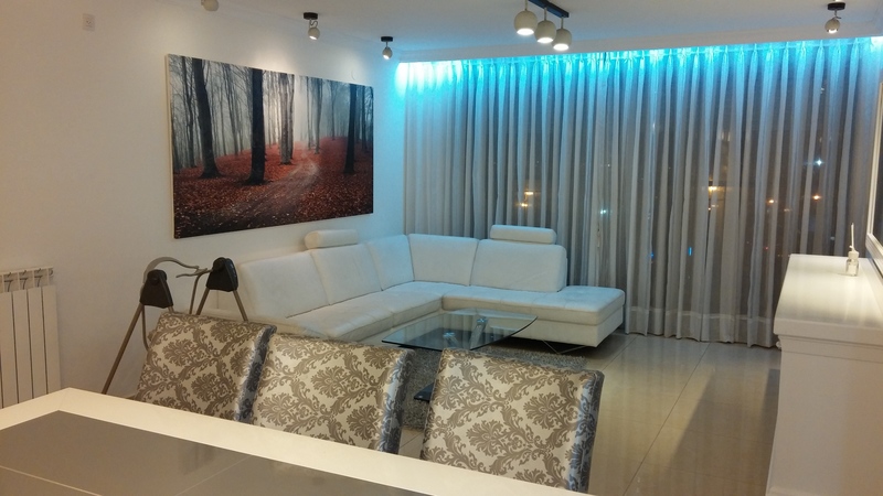 96238accd19f193cb037ed85d3f8e94b