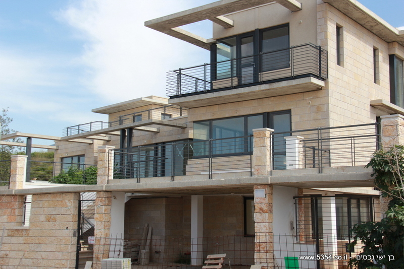 Aeb874614c30c8435a56f275bde8051b