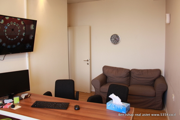 1aaba11b5beca57e1aaa53f89769c898