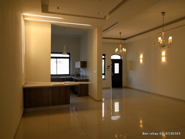 1008b05bf130b0714b6860c0f5ba19a0