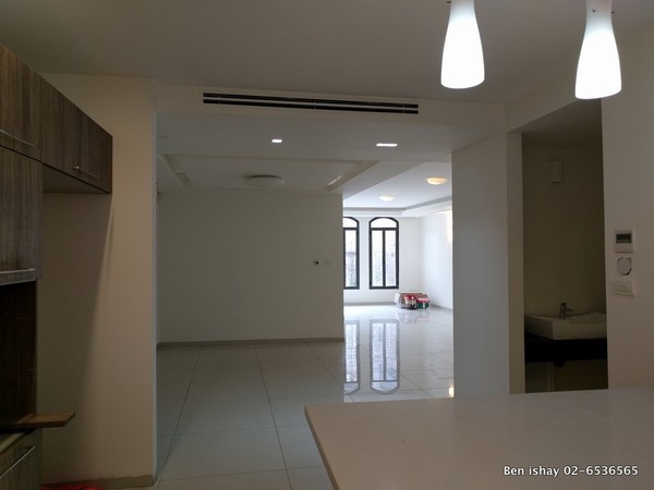 14e966dc42914c60ee41d1930d7dd922