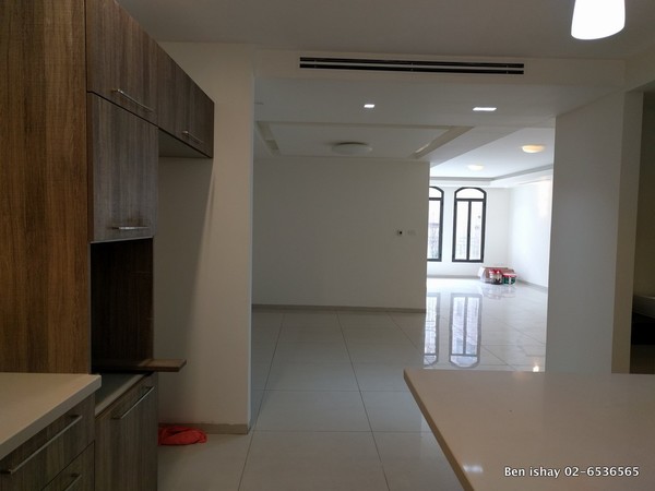 E51403d661cb8374863b4dd27d874f6c