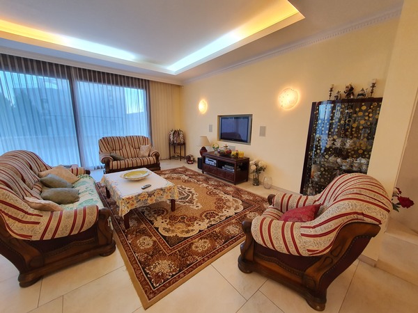 175800a02c7ba48f9a1b43c4c5fdff7b