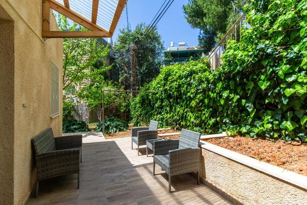 87af02f2a2ff6a4f4cc33ea4824fdec2