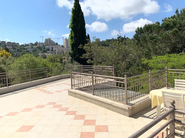 52e9fea19d172bc4b83d3d868877077e