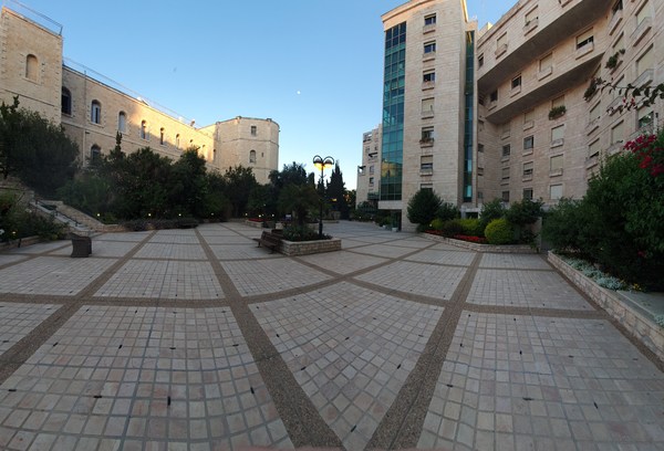 64e23a7fdc830c7e9fcc51906c21d831