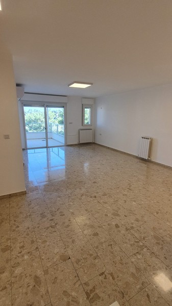 6dba37933976563d91af5cdc36aabe94