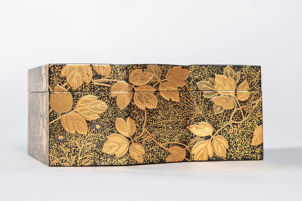 Fine Lacquer Kogo (Incense Box) Naga Antiques